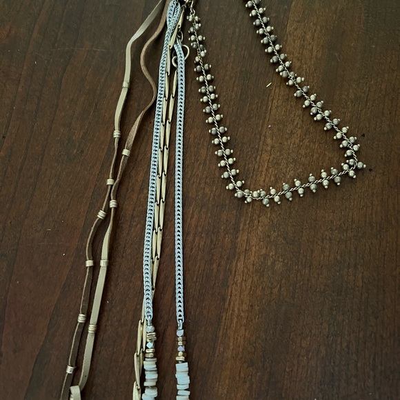 Stella & dot 5-tier layering necklace - Picture 4 of 5